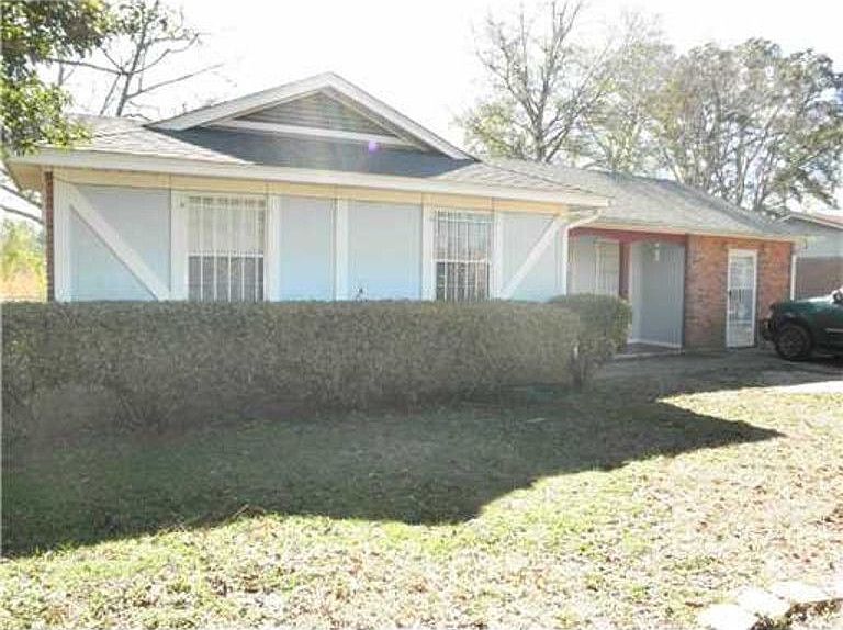 1st image of 1317 Forest Dr