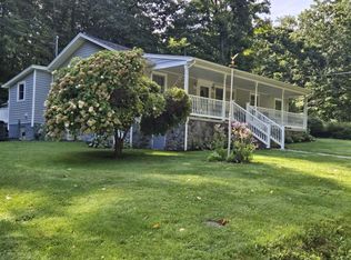 95 Peery Hollow Rd, Hot Springs, VA 24445