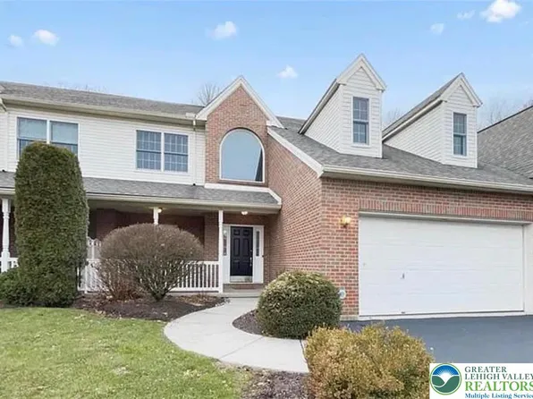 4658 Pinehurst Cir, Center Valley, PA 18034