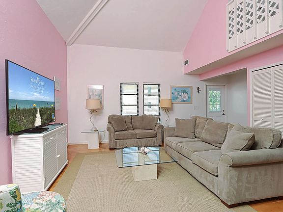 3rd image of 21 Urchin Ct