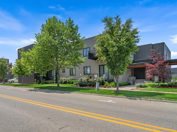 110 Central Ave APT 104, Holland, MI 49423