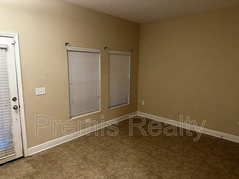 11875 77th Ct — Photo 6