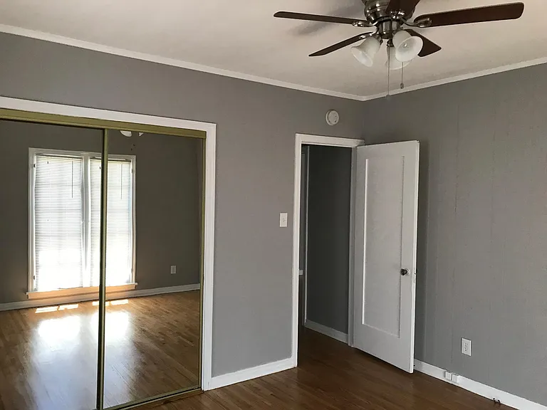 12433 Howard St — Photo 11