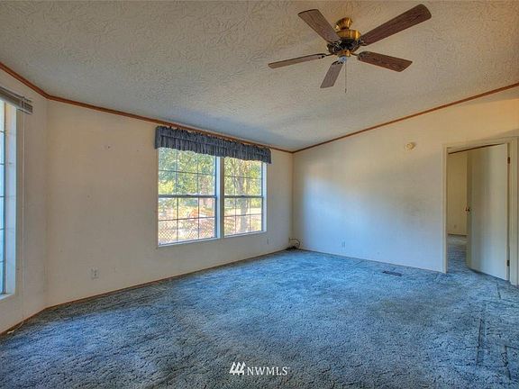 4th image of 16605 4th Avenue Ct E #127