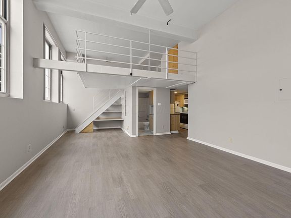 3rd image of 444 N Front St APT 212