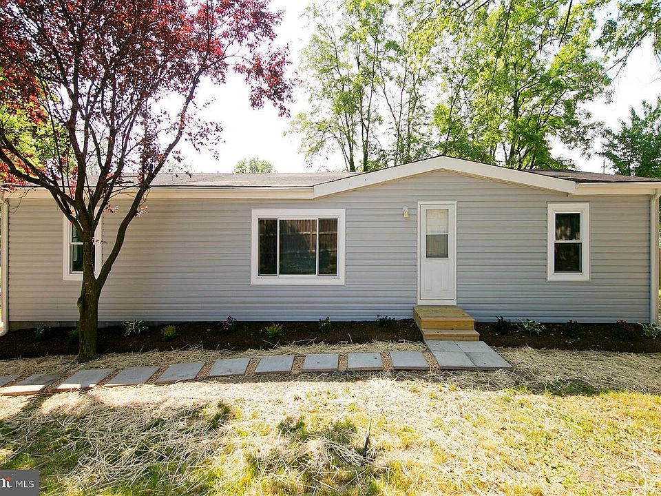 1st image of 789 Steele Ct