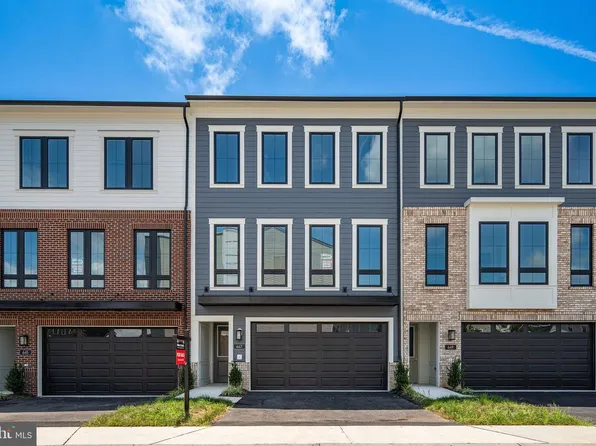 647 Angelfish Way, Woodbridge, VA 22191