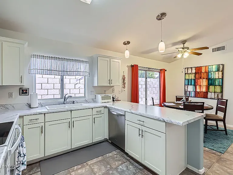 11335 W Madisen Ellise Dr — Photo 12