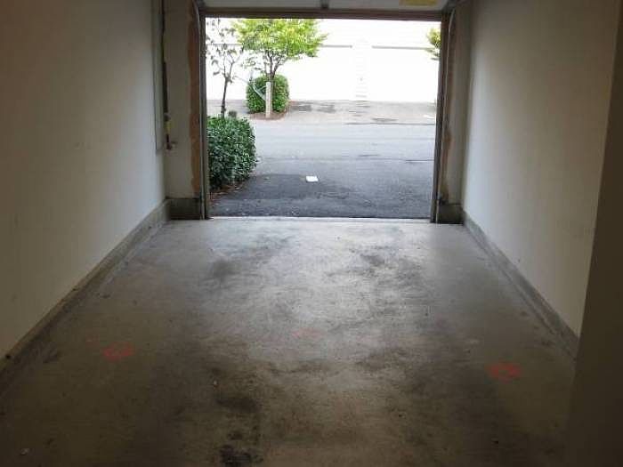 1 car garage