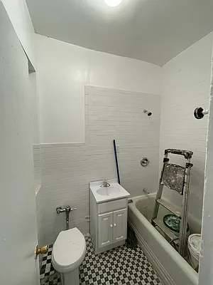 Rented by Pear NYC LLC | media 15