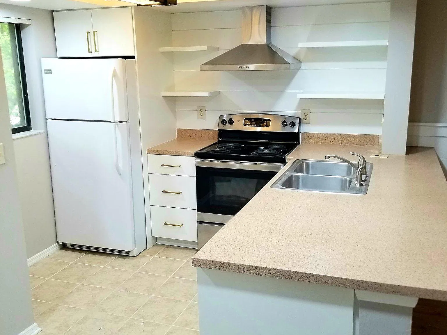 2905 Dove Haven Ct — Photo 1