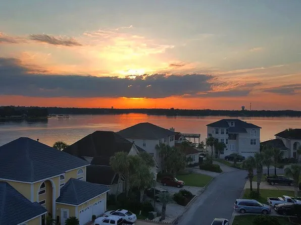 2396 Palm Harbor Dr, Fort Walton Beach, FL 32547