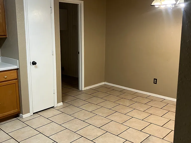 4502 Alleeta Dr — Photo 12