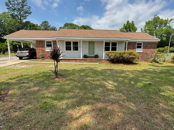 4905 College Acres Dr, Wilmington, NC 28403