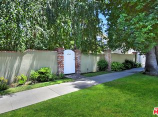 4348 Noble Ave, Sherman Oaks, CA 91403
