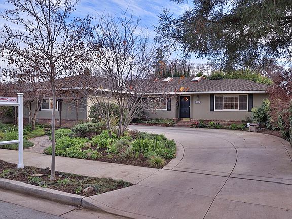 2nd image of 790 Eschenburg Dr