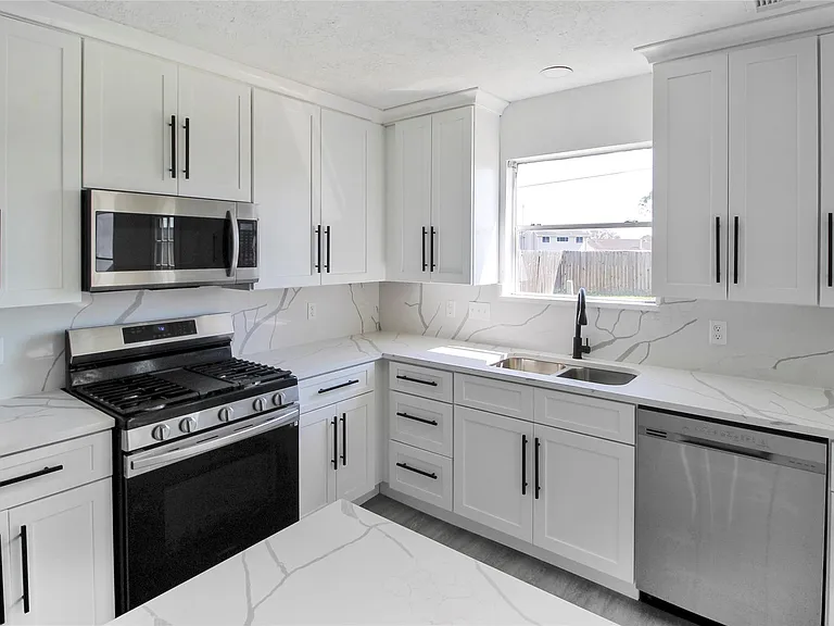 511 Chaseway Dr — Photo 4