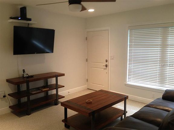 5th image of 313/315 Parkdale Dr