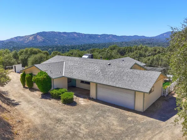 46316 Eastwood Dr S, Oakhurst, CA 93644