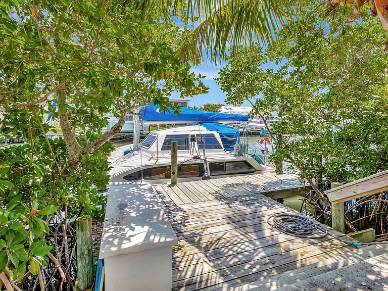217 Marina Dr — Photo 19