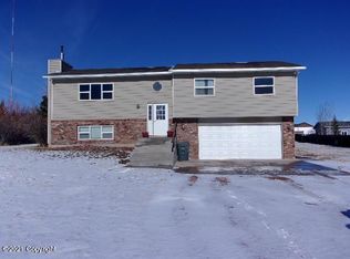 2861 Dove Rd, Gillette, WY 82718