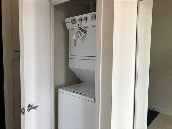 5th image of 22 E Haven Dr #1011