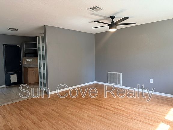 3rd image of 11635 Salmon Dr