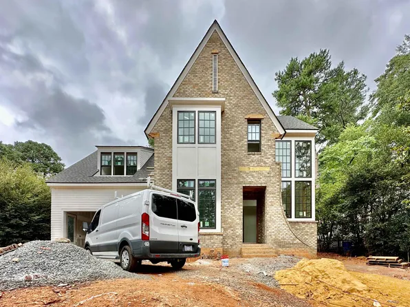 3419 Redbud Ln, Raleigh, NC 27607