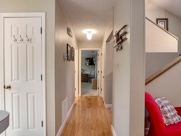 308 Chota View Pl — Photo 13