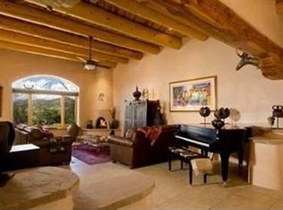 7 Senda Mescal, Santa Fe, NM 87508