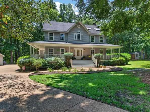 3410 Princeview Dr, Suffolk, VA 23434