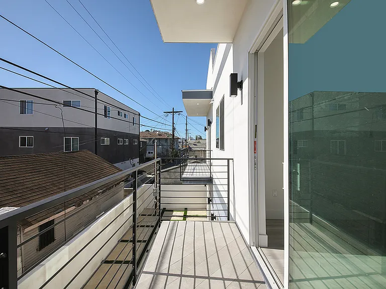4550 W 18th St #4552-1/2 — Photo 11