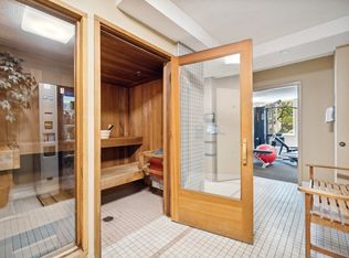 Kenwood Gables, Minneapolis, MN 55403
