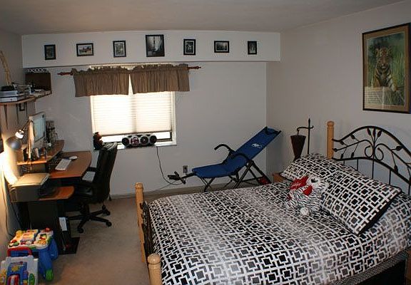 Bedroom #1
