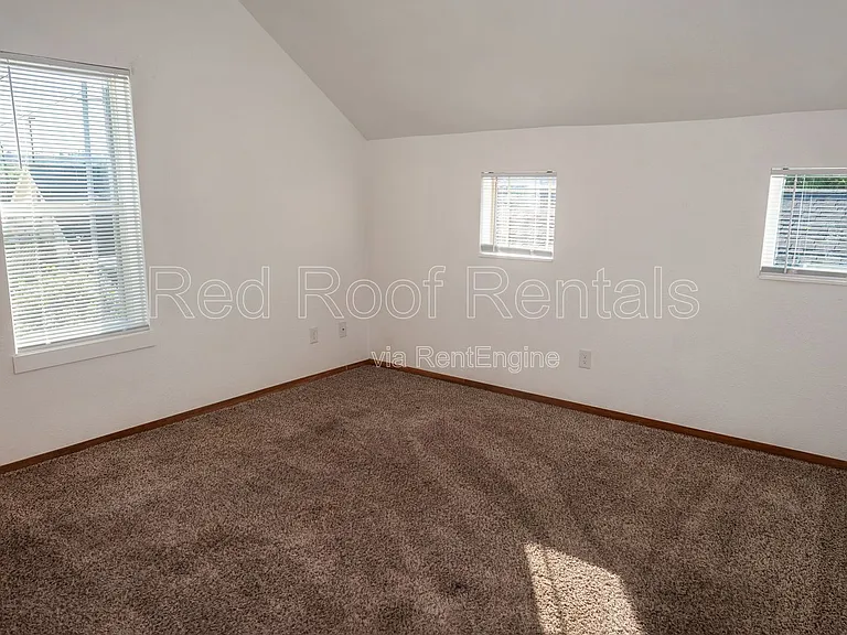 211 Varner Ave NE #2 — Photo 24