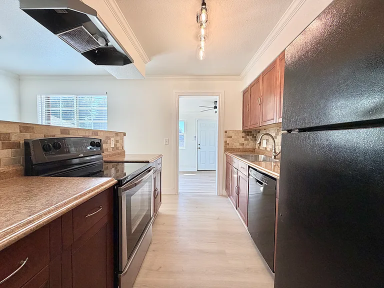 15087 E Stanford Dr — Photo 5