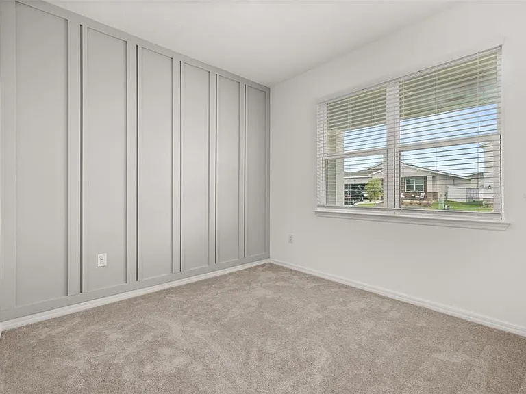 1123 Patriot Loop — Photo 24