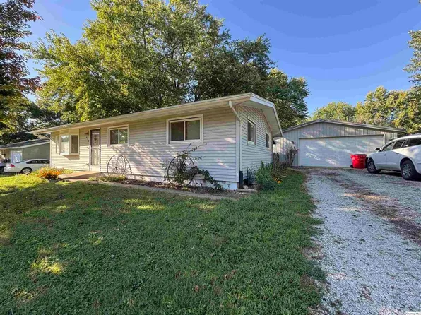 419 Willow St, Payson, IL 62360