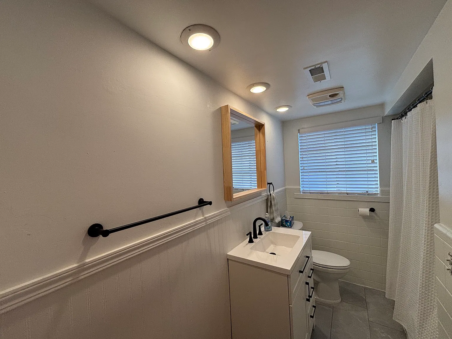 3 bed, 1300 sqft, $1,600 — Photo 2