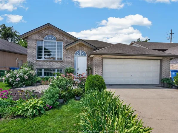 2307 Northway Ave, Windsor, ON N9E 4N6