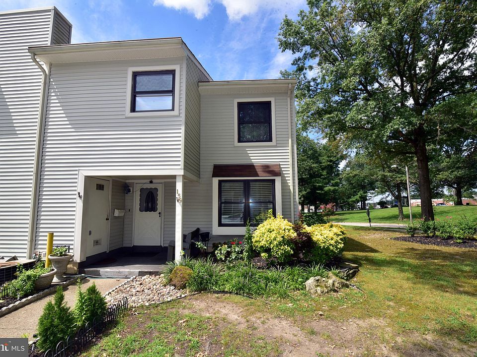 1st image of 159 Cypress Ct