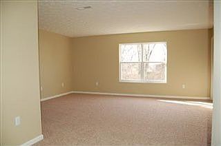 3rd image of 939 Brookwood Dr
