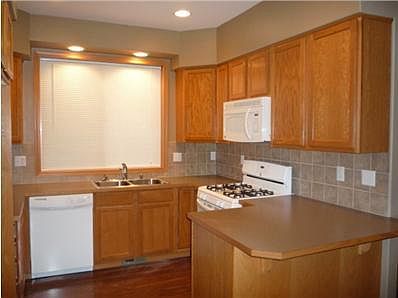 3rd image of 1751 Loraine St Suite F