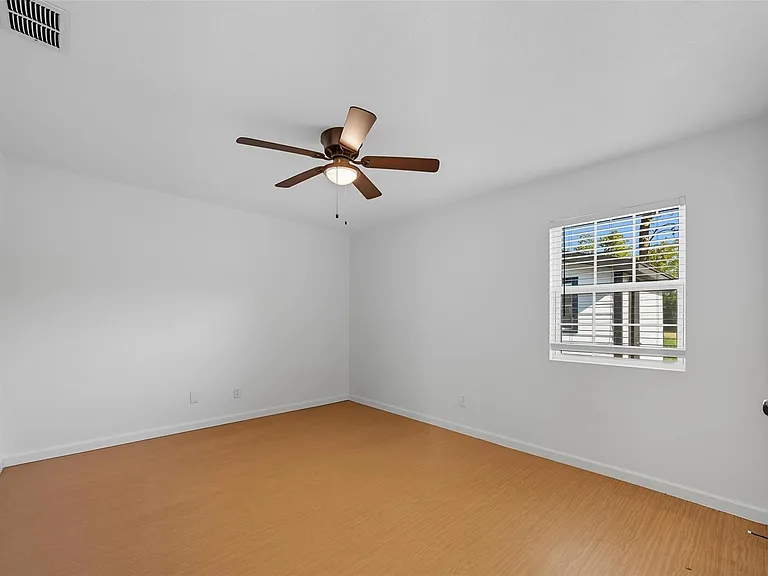 708 Union Ave — Photo 7