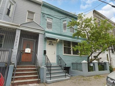 2350 Aqueduct Ave E #A, Bronx, NY, 10468