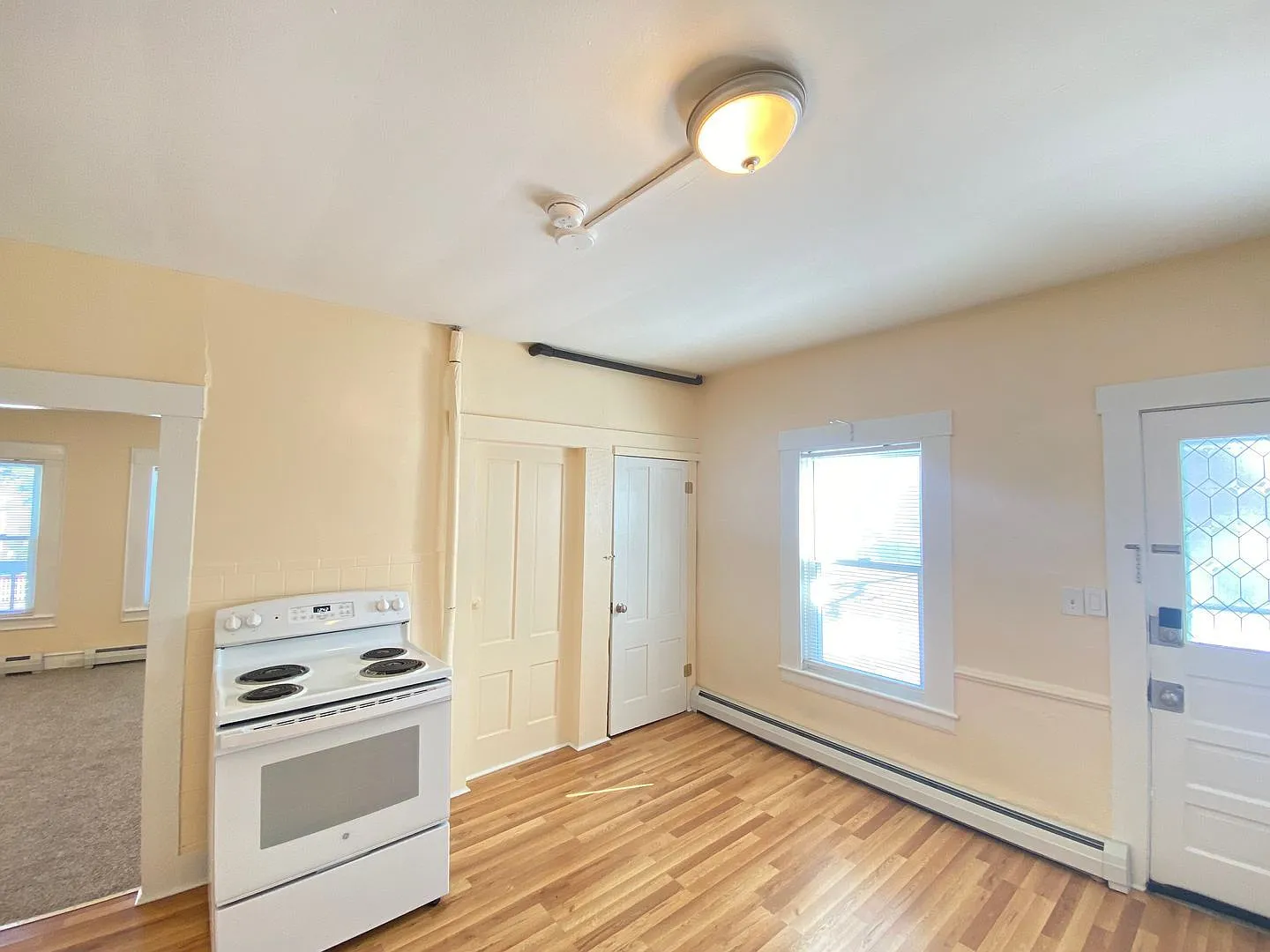 2 bed, 1.0 bath, $1,995 — Photo 3