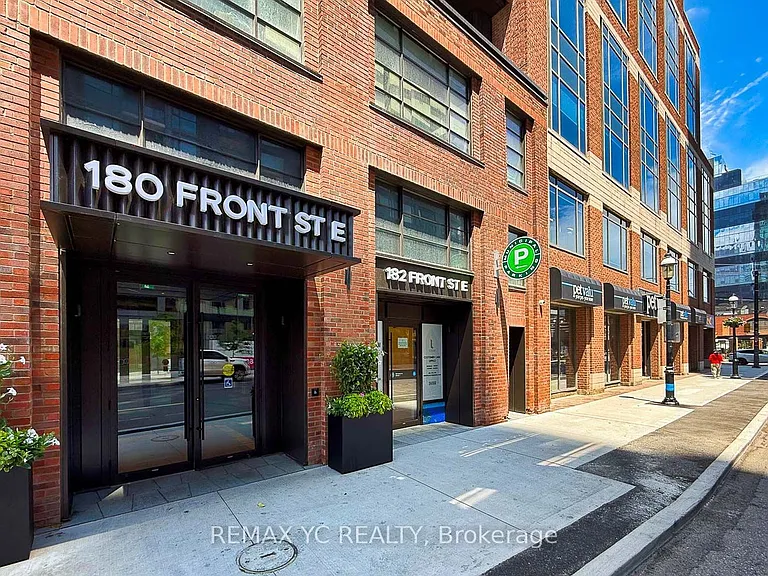 180 Front St E #2212 — Photo 36