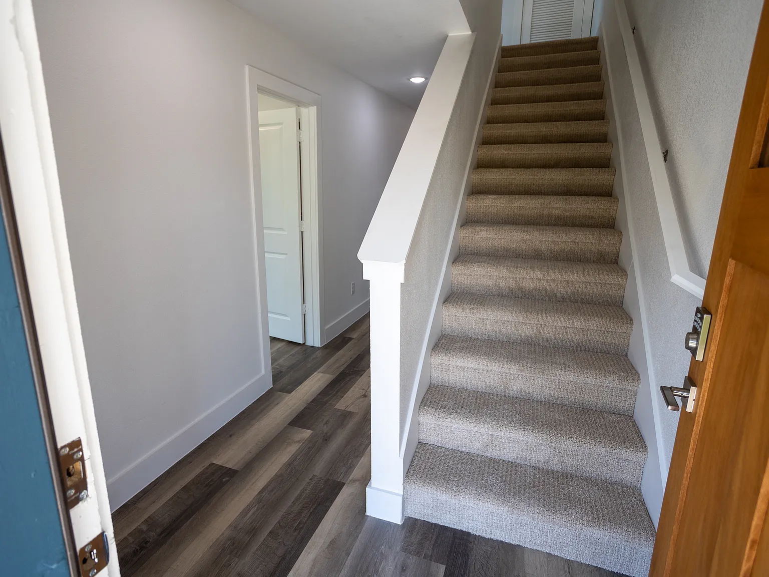 5 bed, 2278 sqft, $7,000 — Photo 3