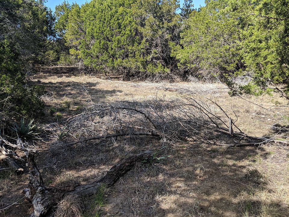 2nd image of 684 Cove Ranch Rd