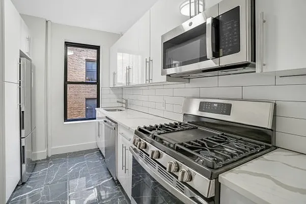 Rented by Corcoran | media 8